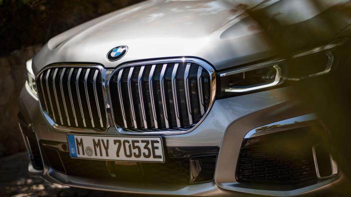 Η γρίλια της BMW γίνεται ακόμα μεγαλύτερη! 